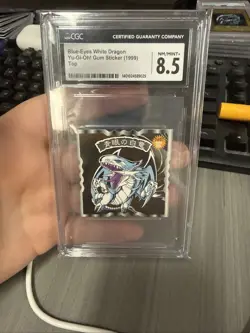 Blue Eyes White Dragon Yugioh Gum Sticker 1999 Top CGC 8.5 pop 2 - Image 1