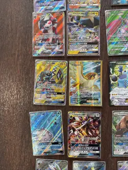 MIXED LOT OF 25 POKEMON CARDS - EXCELLENT CONDITION - Image 5