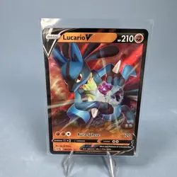 Fusion Strike Lucario V 146/264 Holo Rare V Pokemon NM/M - Image 1