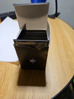 Kasla, the Broken Halo - Upgraded Commander Deck - Includes Tokens + Deckbox - Image 2