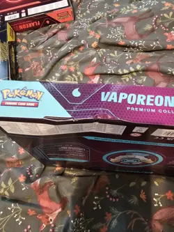 Pokemon TCG | 3x VMAX Premium Collection Vaporeon, Jolteon, Flareon | New/Sealed - Image 3