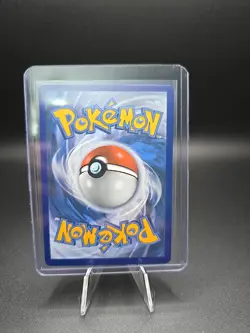 Pikachu V 043/185 Vivid Voltage NM Ultra Rare Pokemon Card - Image 2