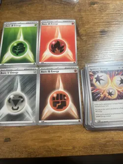 Pokemon Energy Lot 25+ Including Rare Energy Cards - Image 2
