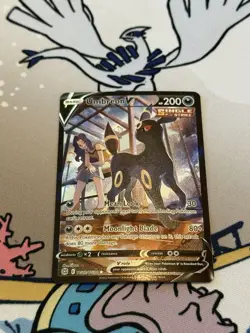 Pokemon TCG Umbreon v Trainer Gallery TG22/TG30 Brilliant Stars NM - Image 1