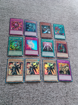 Vintage Yu-Gi-Oh Card Lot 12 Card Holo Cyber Stein Crush Blue Eyes Mirror Swords - Image 2