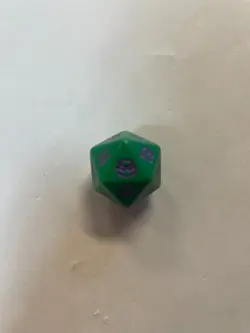 Magic The Gathering TMNT Spindown Life Counter D20 Green Purple - Image 1