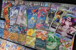 Lot of 75 Pokemon Charizard ex,Gengar, Eevee V PIkachu Palkia Vstar Full Art - Image 4