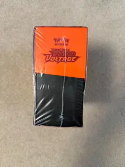 2020 Pokemon TCG Vivid Voltage Elite Trainer Box ETB -- BRAND NEW FACTORY SEALED - Image 5