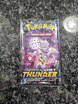 ONE Pokemon Sun and Moon Lost Thunder Booster Pack New & Factory Sealed - Image 1