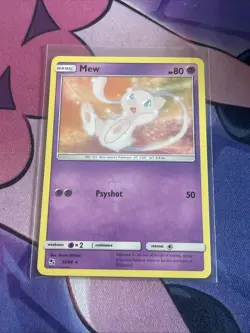 Mew Rare Hidden Fates 32/68 LP Pokemon TCG - Image 1