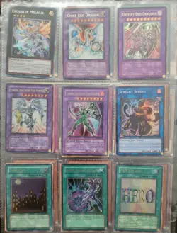 45 VINTAGE YUGIOH! CARD COLLECTION WITH 50 HOLO FOILS & RARES!! - Image 4