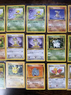 29 First Edition Jungle Pokemon Card Lot 1999 WOTC Vintage - Image 3