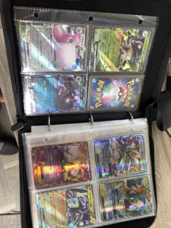 Charizard Pokemon Premium Zip Trading Card Binder with cards Inc Gold Foil - Image 3