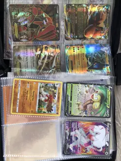 Charizard Pokemon Premium Zip Trading Card Binder with cards Inc Gold Foil - Image 5