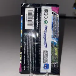 Pokemon TCG Sword & Shield 08 Fusion Strike Sleeved Booster Pack 820650809170 - Image 2