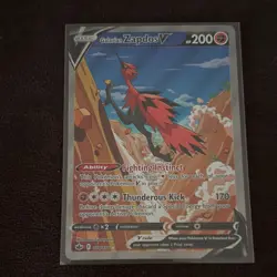 Pokemon Galarian Zapdos V Alternate Full Art Ultra Rare Chilling Reign 174/198 … - Image 1