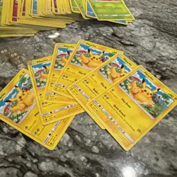 2017 Pokemon Trading Cards Chest Tin Lunch Box with lot 200+ 2017 Cards NM/M - Image 3