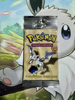Rare Pokemon Unlimited Fossil Set Sealed Long Crimp Booster Pack. - Image 1