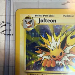 Pokemon Jolteon Holo Rare 4/64 Jungle Set Vintage 1999 TCG NM-LP Condition - Image 2