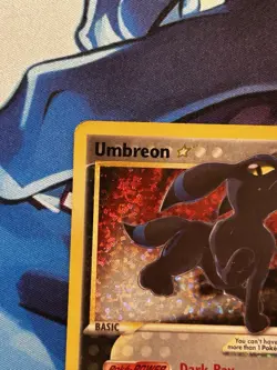 Umbreon Gold Star 17/17 Pokemon Celebrations Holo Anniversary MP/HP Tiny Crease - Image 4