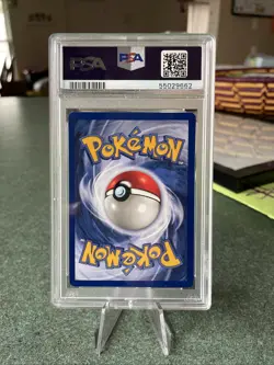 1999 Pokemon TCG Lapras Fossil Holo Rare 10/62 PSA 6 - Image 2