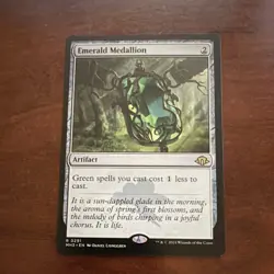 Wizards Emerald Medallion Rare Artifact Modern Horizons 3 Colorless 2021 MTG - Image 1