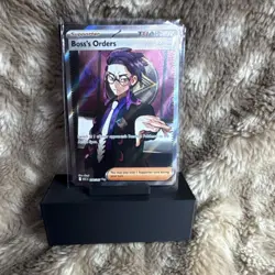 Pokemon Boss's Orders Full Art Holo Trainer Corbeau Rare ASC 256/217 English - Image 1