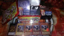 100 Mint YuGiOh! Super Mega Card Lot with Rares and Holo Inserts - Image 5