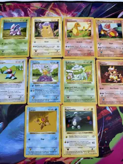 Pokemon TCG - SHADOWLESS Lot of Assorted Vintage Cards - Image 1