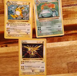 Pokemon Base Set Holo Lot 3 Cards Raichu Venusaur Zapdos shadowless - Image 1