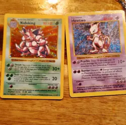 Pokemon Base Set Holo Nidoking & Mewtwo Cards shadowless - Image 1