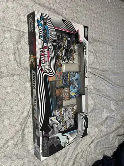 Pokemon Black & White Bolt Flare Unova Heavy Hitters Premium Collection Box Vic… - Image 2