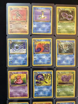 Pokemon TCG Card Collection Fossil First 1st Edition 30 Cards Incomplete Regular - Image 2