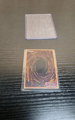 Yu-Gi-Oh Jar of Greed 1st Edition LON-047 Labyrinth of Nightmare Trap Card - Image 3