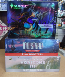 MTG MODERN 3 & INNISTRAD REMASTERED PLAY + FINAL FANTASY GIFT BUNDLE BOX - Image 1