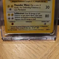 Pokemon TCG Magneton Base Set 9/102 Holo Foil Rare 1999 Classic Vintage - Image 4