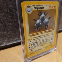 Pokemon TCG Magneton Base Set 9/102 Holo Foil Rare 1999 Classic Vintage - Image 5