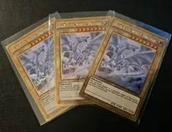 3x Blue-Eyes White Dragon Gold Secret Rare Playset MVP1-ENGV4 YuGiOh! NM - Image 2