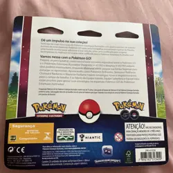 Blister Triple Pack Pokemon GO - Pikachu Portuguese Version TCG With Coin - Image 3