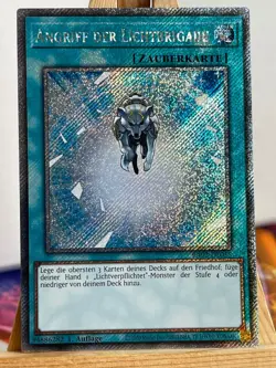 Angriff Der Lichtbrigade RA02-DE055 Platinum Secret Rare Deutsch NM YUGIOH - Image 1