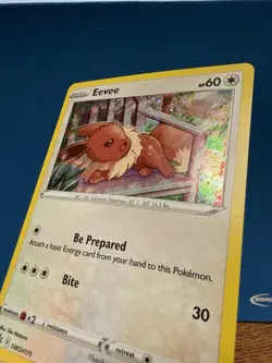 Pokemon TCG Eevee Swsh175 Black Star Promo Holo Rare Card - Image 3