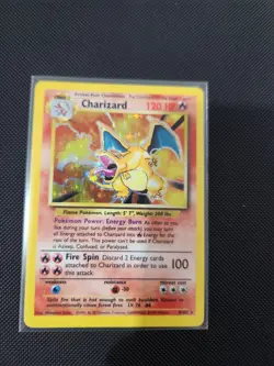 Pokemon TCG Charizard Base Set 4/102 Holo Unlimited Holo Rare - Image 2