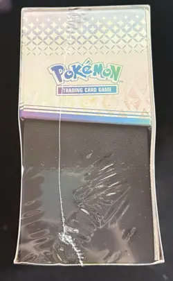 Pokemon Scarlet & Violet: Prismatic Evolutions Elite Trainer Box - Image 4
