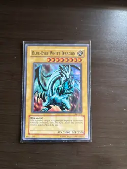 Blue-Eyes White Dragon SKE-001 Starter Deck: Kaiba Evolution Unlimited|Unlimited - Image 1