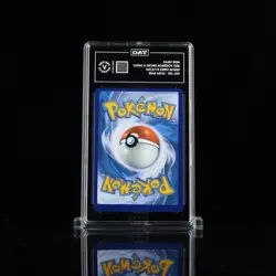 2021 POKEMON SWSH FUSION STRIKE #114/264 MEW VMAX FULL ART TAG VERIFIED - Image 2