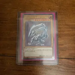 PACK FRESH Blue Eyes White Dragon OP28-EN001 Ultimate Rare Near Mint Yugioh - Image 1