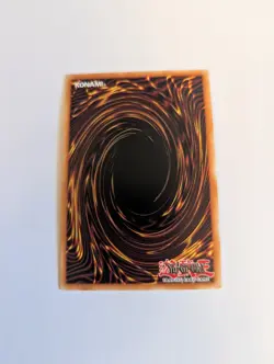 Yu-Gi-Oh! Blue-Eyes White Dragon MAGO-EN001 1st Edition - Image 2