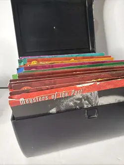 Weird n' Wild Creatures 556 Large Card Lot Vintage w/ Storage Case READ - Image 3