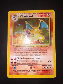 Carta Pokemon Charizard 4/102 Set Base Unlimited Rare Holo Card ITA - Image 2