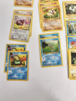 Vtg WOTC Nintendo Base Set 1999 Pokemon Cards Rulebook & Blackout Theme Deck Box - Image 5